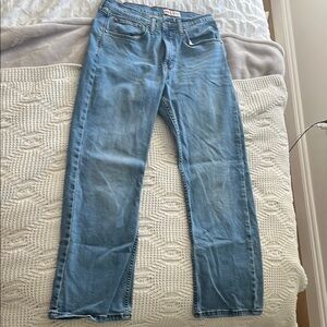 Blue Straight Jeans with Classic Fit and Subtle Fading